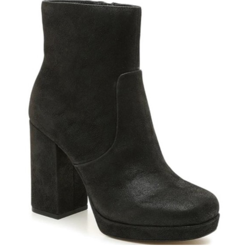 Size 10 Ocuma Black high heel boots